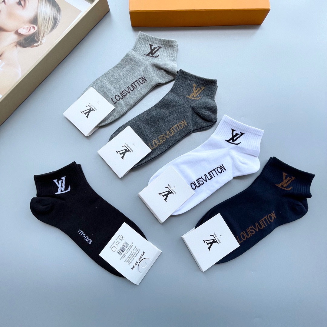 LV socks 42